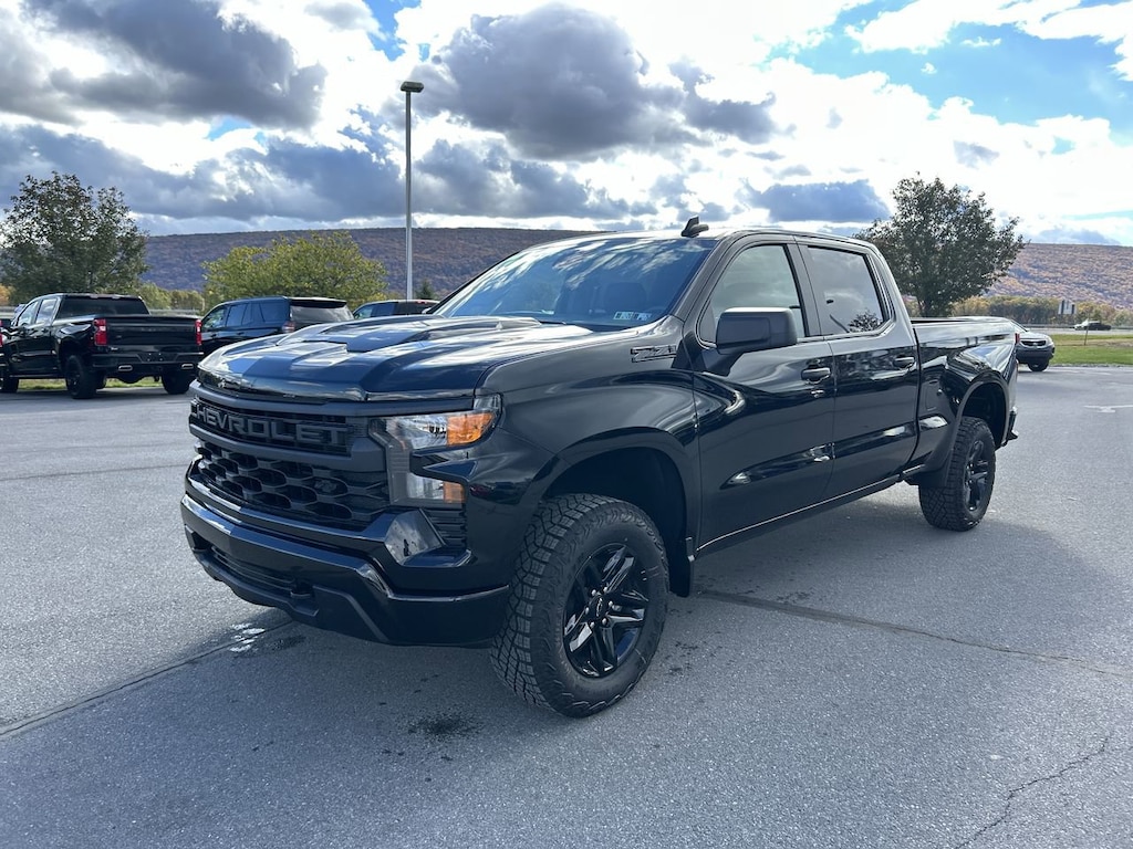 New 2026 Chevrolet Silverado 1500 Custom Trail Boss Truck Crew Cab