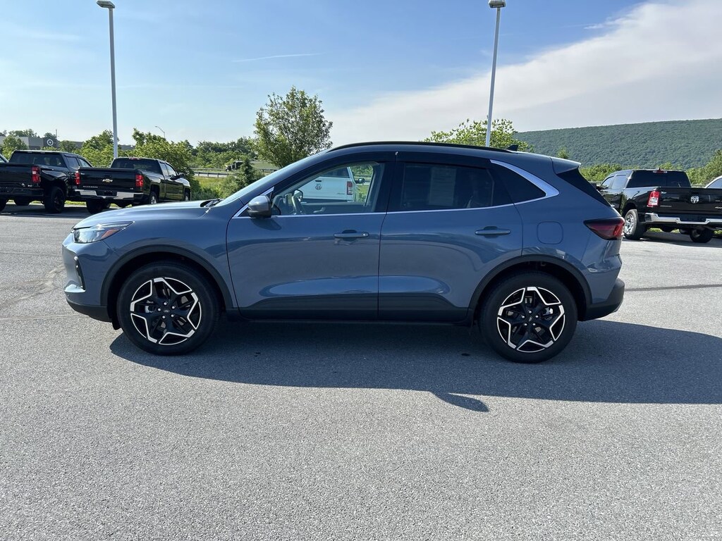 Used 2026 Ford Escape Platinum SUV
