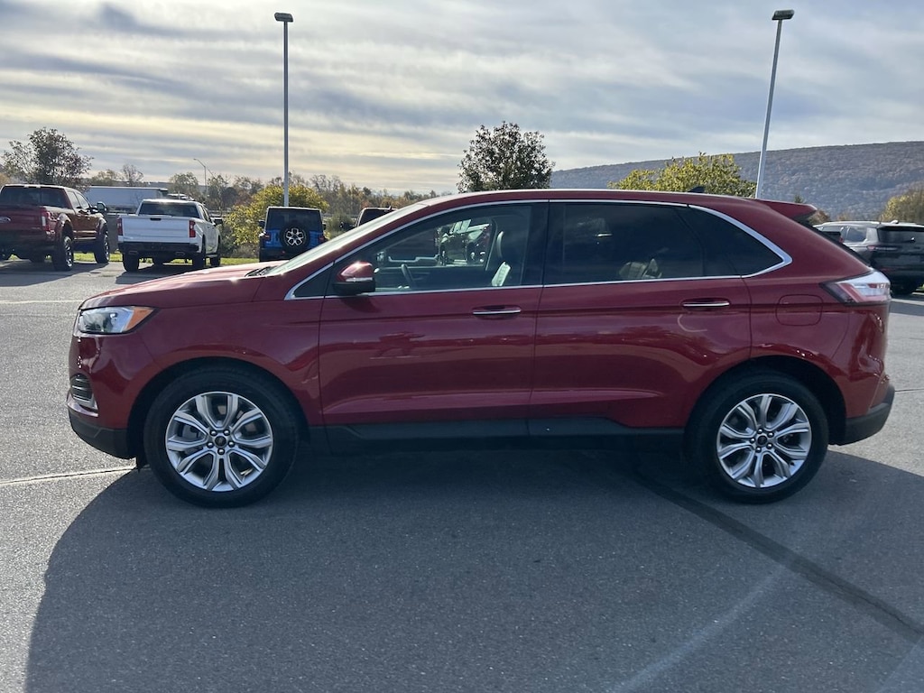 Used 2024 Ford Edge Titanium SUV