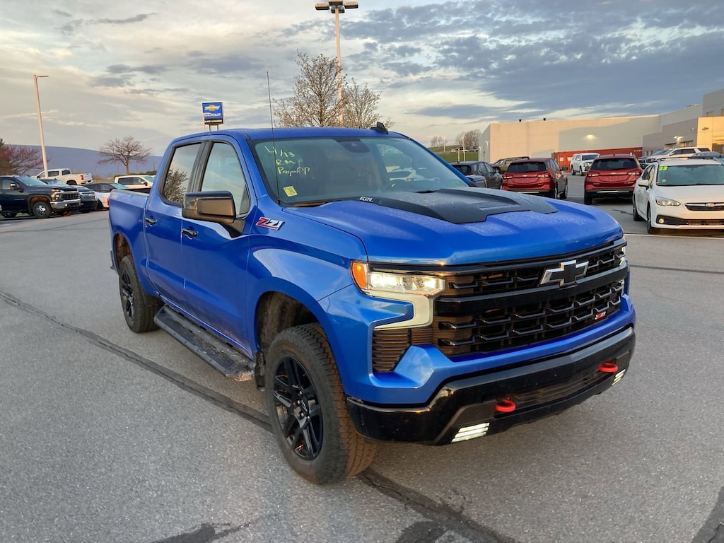 Used 2025 Chevrolet Silverado 1500 LT Trail Boss Truck Crew Cab
