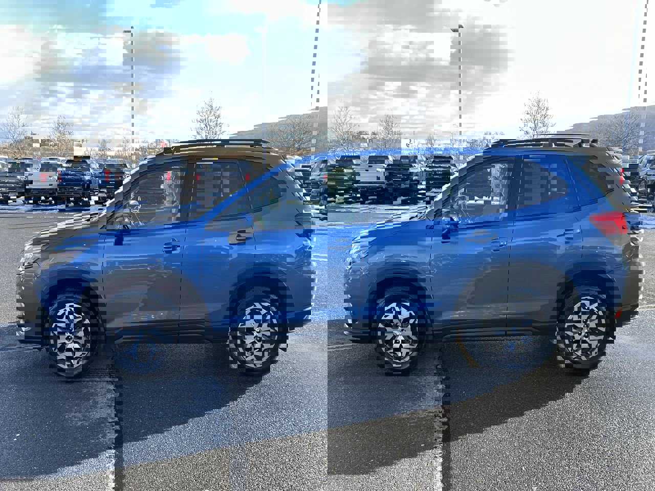 2023 Subaru Forester Premium photo 4