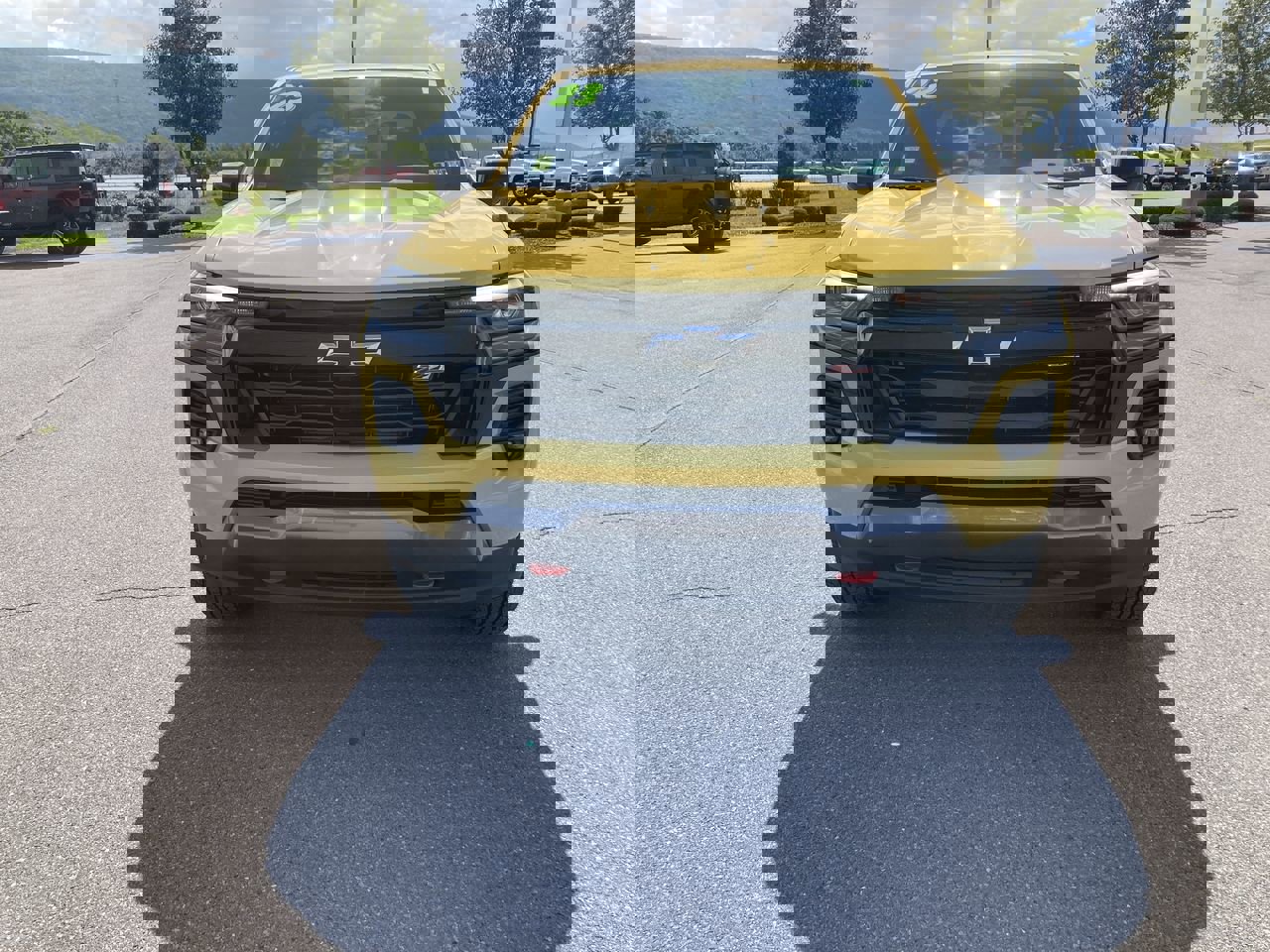 2023 Chevrolet Colorado Z71 photo 2