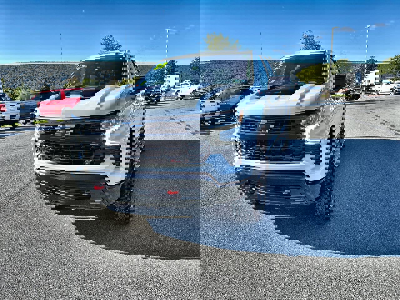 2023 Chevrolet Silverado 1500 LT Trail Boss photo 3