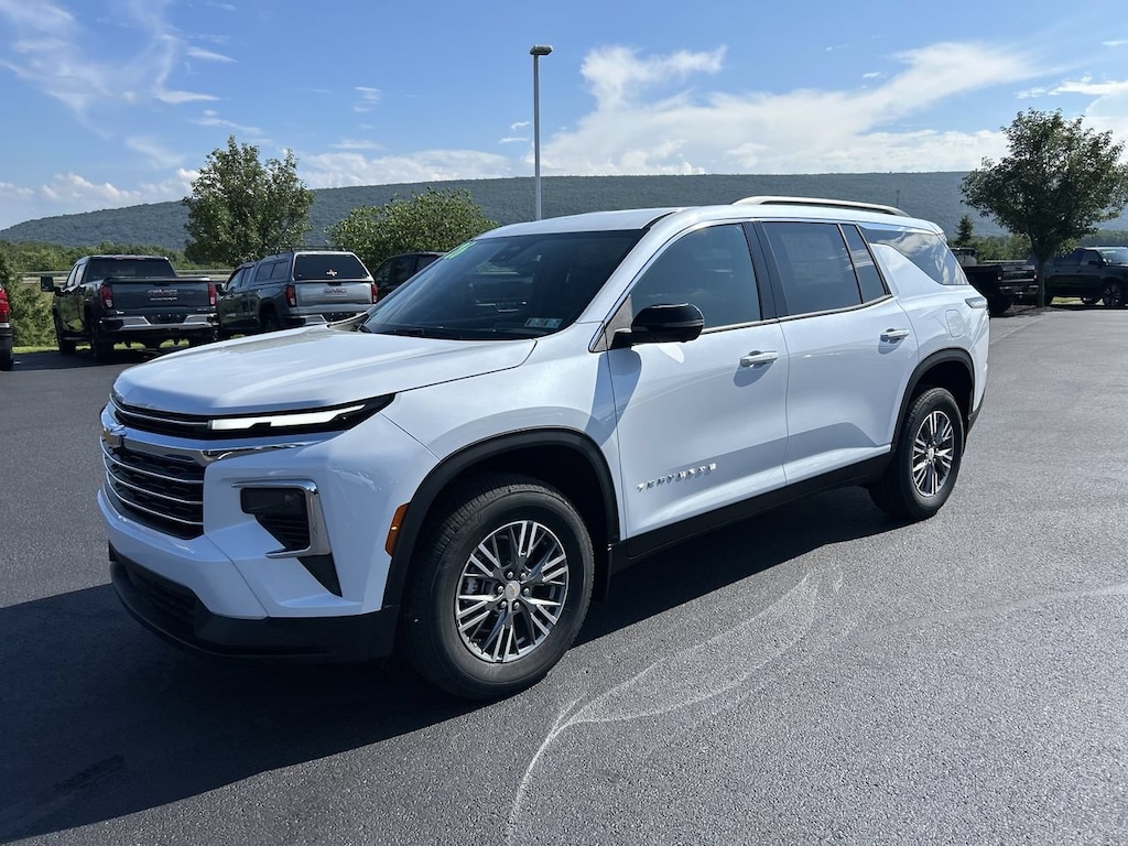 New 2026 Chevrolet Traverse AWD LT SUV