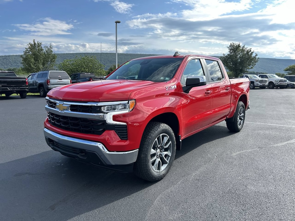 New 2026 Chevrolet Silverado 1500 LT Truck Crew Cab