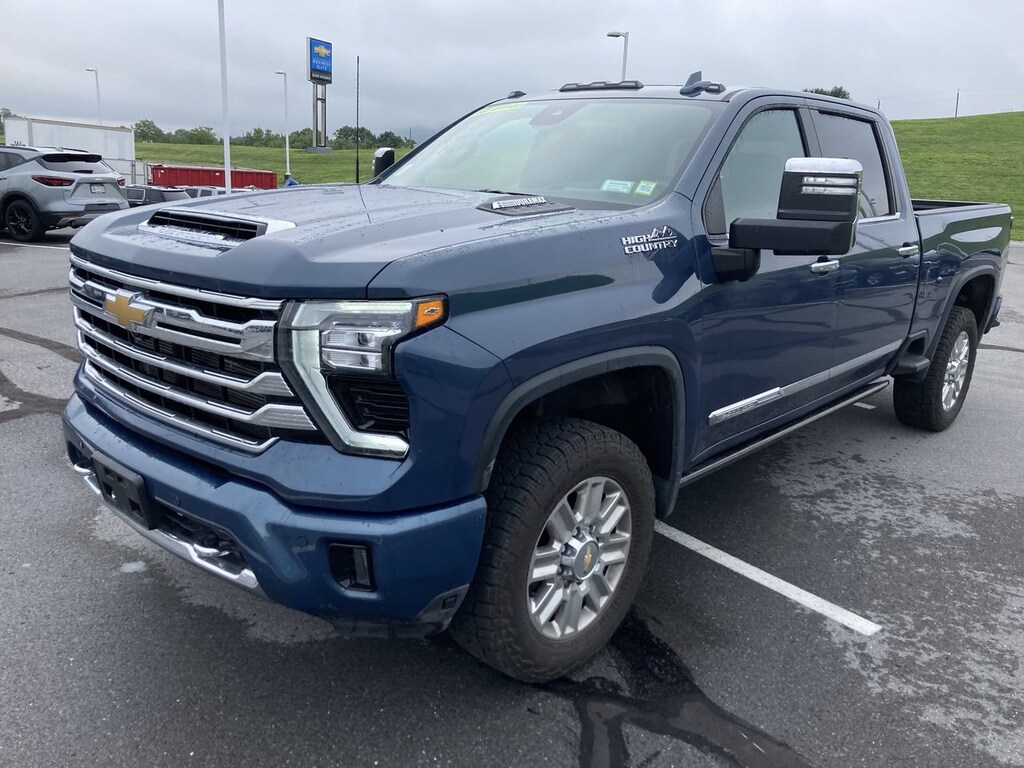 Used 2025 Chevrolet Silverado 2500 HD High Country Truck Crew Cab