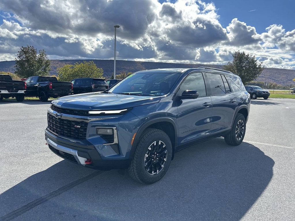 New 2026 Chevrolet Traverse AWD Z71 SUV