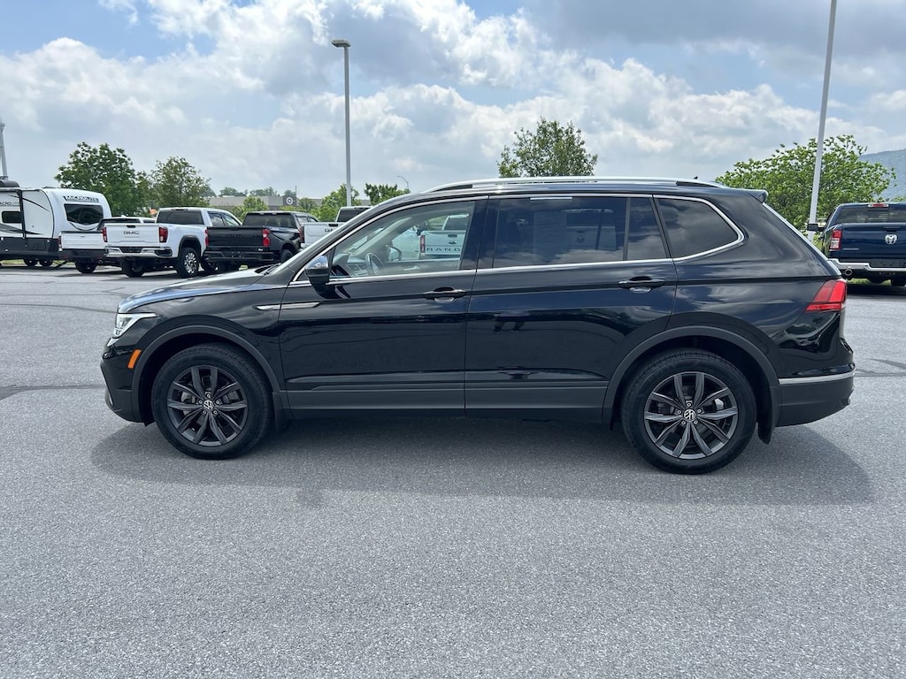 Used 2024 Volkswagen Tiguan 2.0T SE SUV