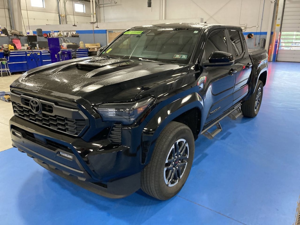 Used 2024 Toyota Tacoma SR5 Truck Double Cab