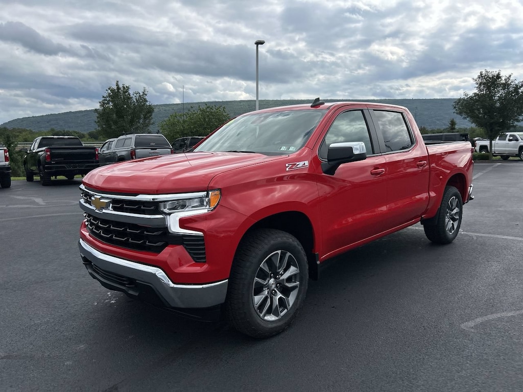 New 2026 Chevrolet Silverado 1500 LT Truck Crew Cab