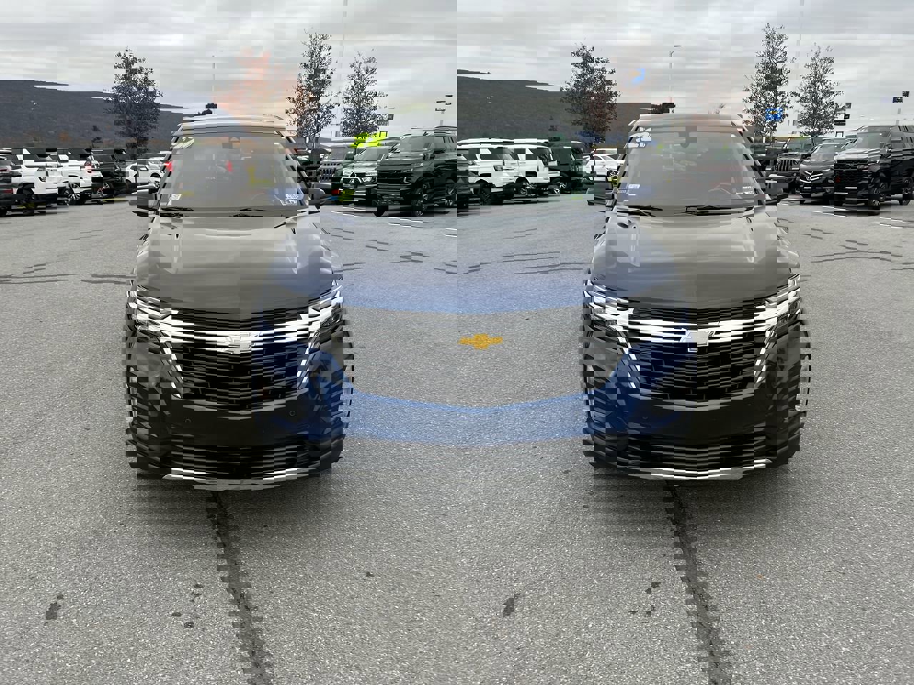 2022 Chevrolet Equinox LT photo 2