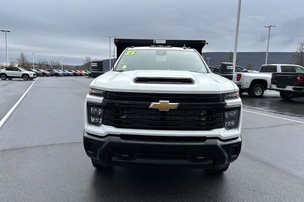 New 2025 Chevrolet Silverado 3500HD Chassis Work Truck Truck Crew Cab