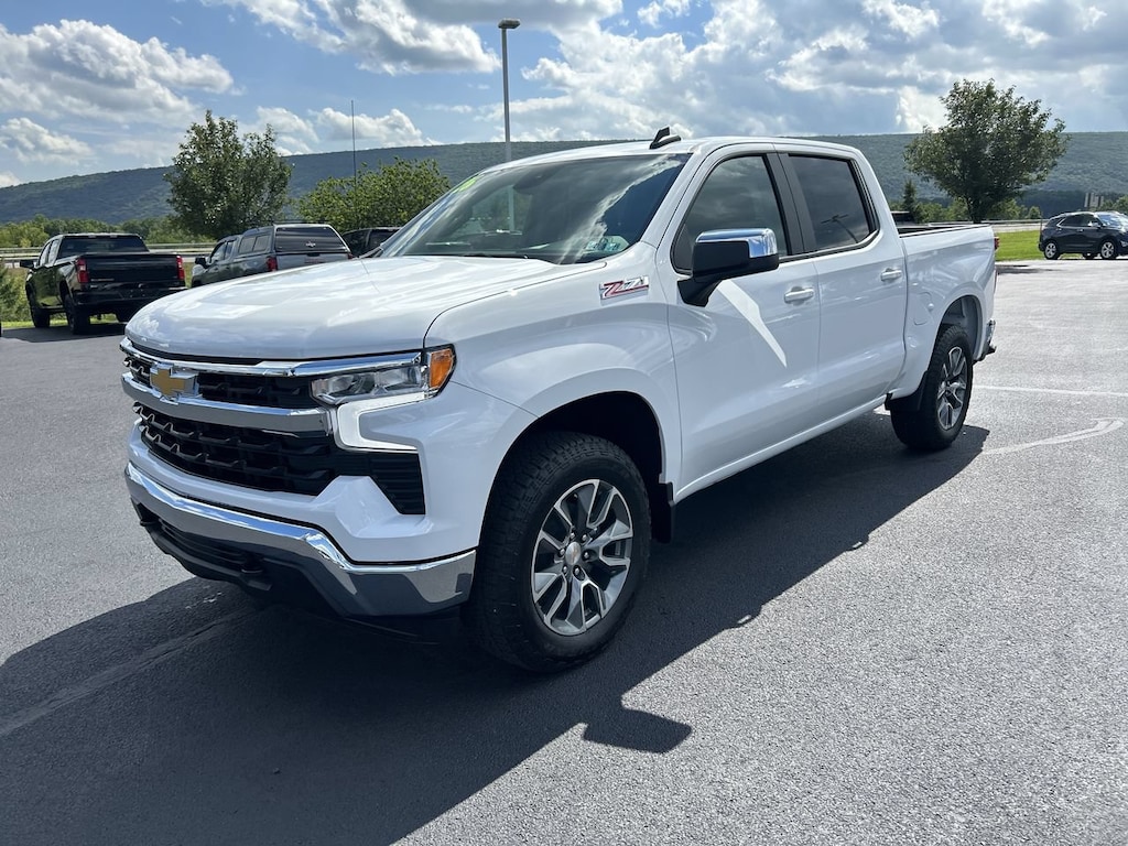 New 2026 Chevrolet Silverado 1500 LT Truck Crew Cab