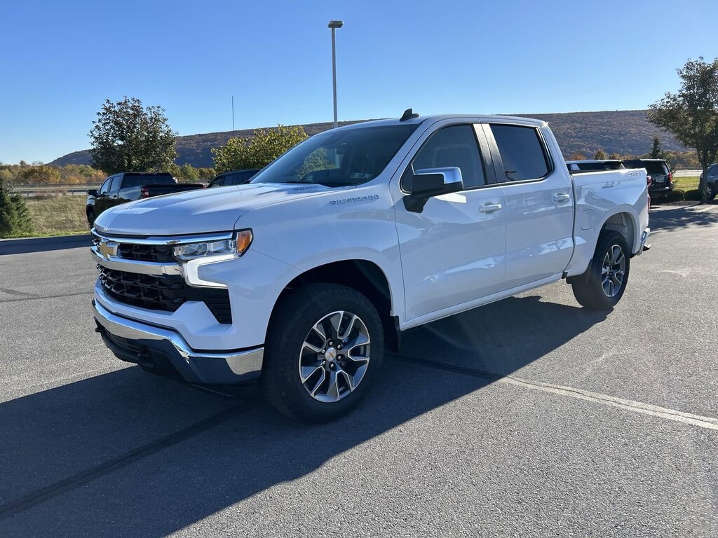 New 2026 Chevrolet Silverado 1500 LT Truck Crew Cab