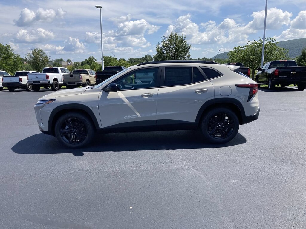 New 2026 Chevrolet Trax ACTIV SUV