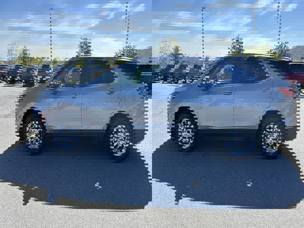 2024 Chevrolet Equinox LT photo 4