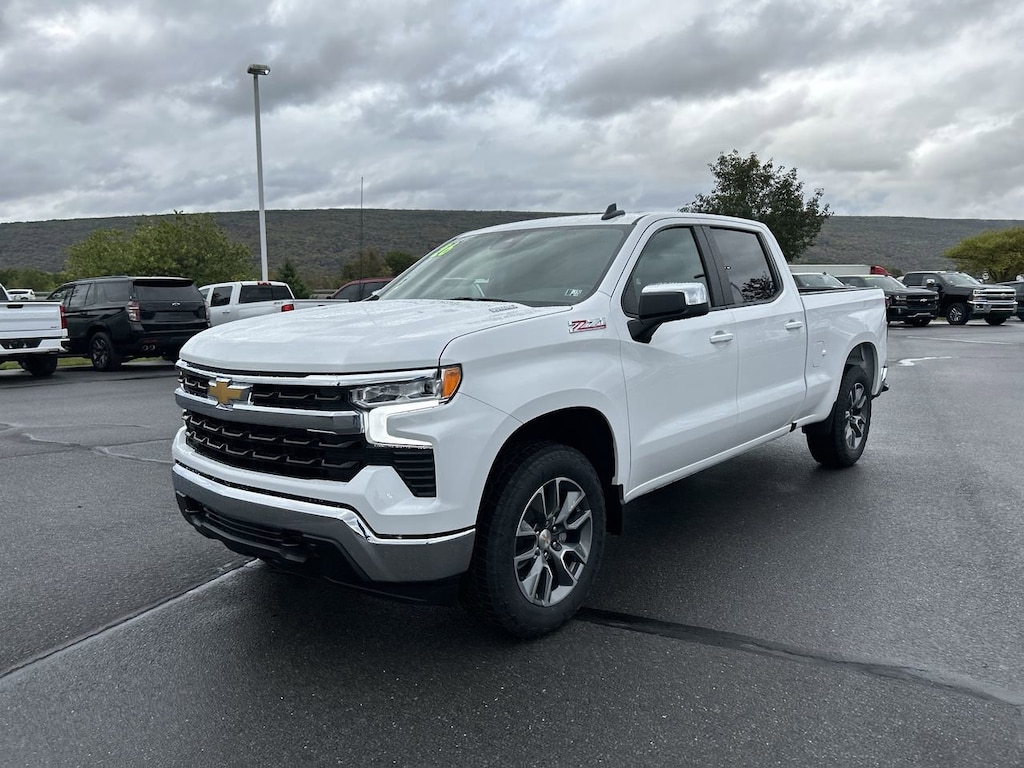 New 2026 Chevrolet Silverado 1500 LT Truck Crew Cab