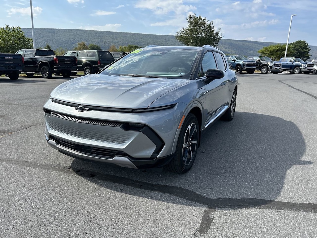 New 2025 Chevrolet Equinox EV LT2 w/PDE SUV