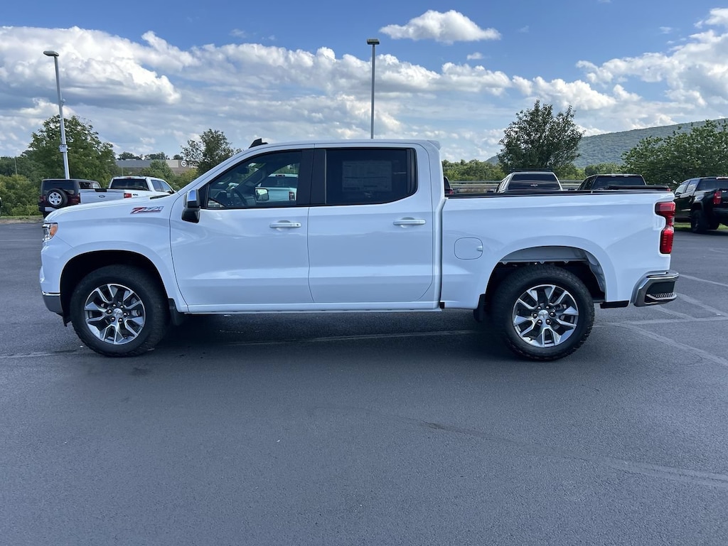New 2026 Chevrolet Silverado 1500 LT Truck Crew Cab