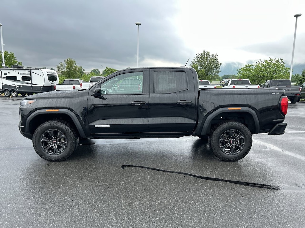 Used 2025 GMC Canyon Elevation Truck Crew Cab
