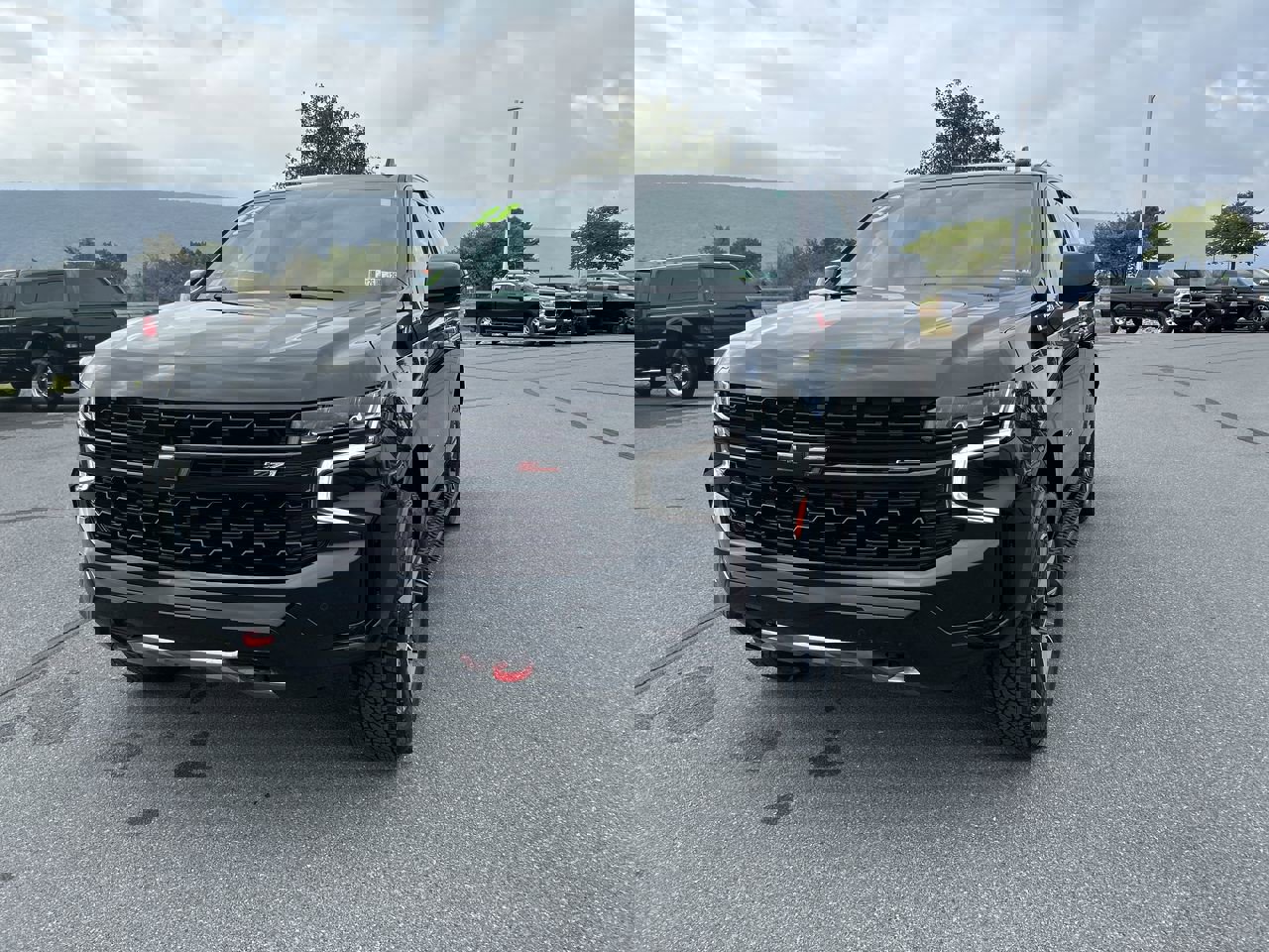 2023 Chevrolet Tahoe Z71 photo 2