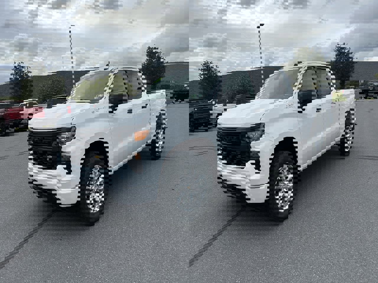 2026 Chevrolet Silverado 1500 Custom photo 3