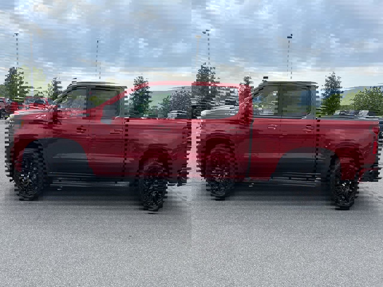 2021 Chevrolet Silverado 1500 RST photo 2