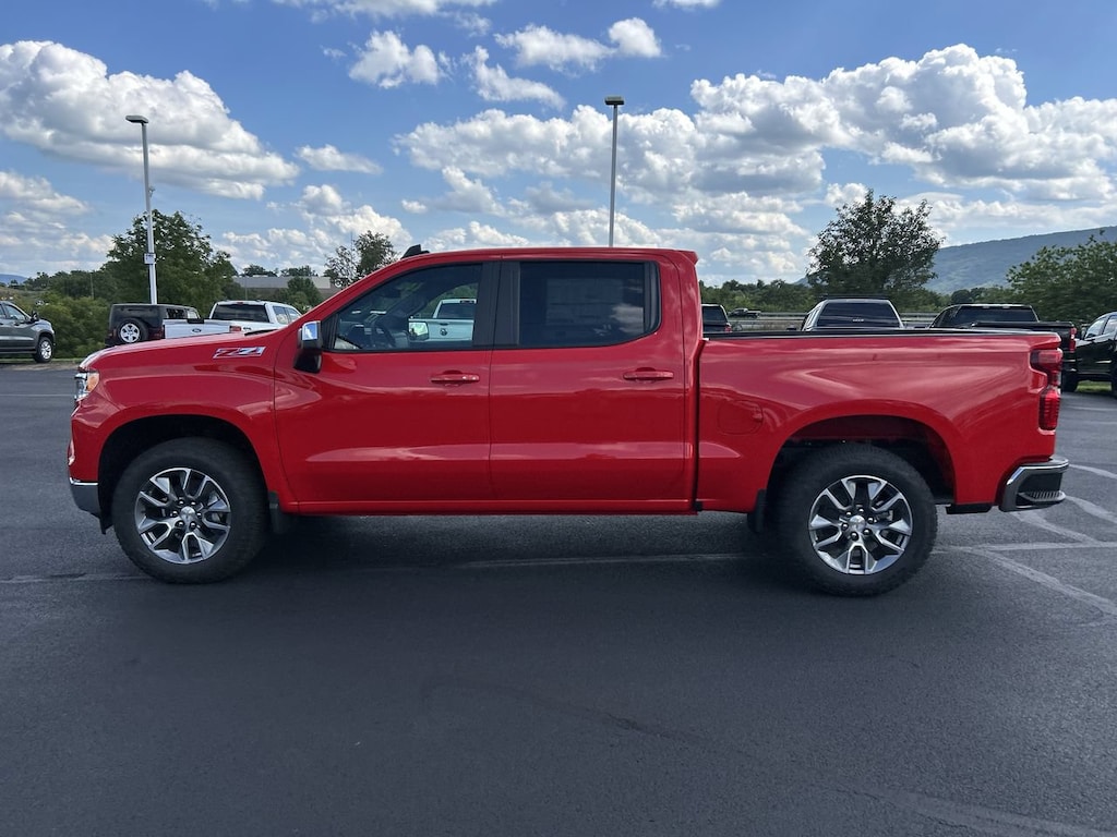 New 2026 Chevrolet Silverado 1500 LT Truck Crew Cab