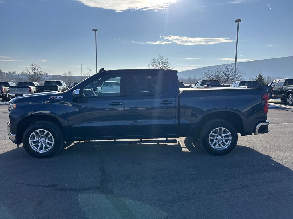 Used 2021 Chevrolet Silverado 1500 LT Truck Crew Cab