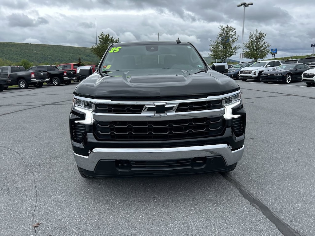 Used 2025 Chevrolet Silverado 1500 LT w/1LT Truck Crew Cab