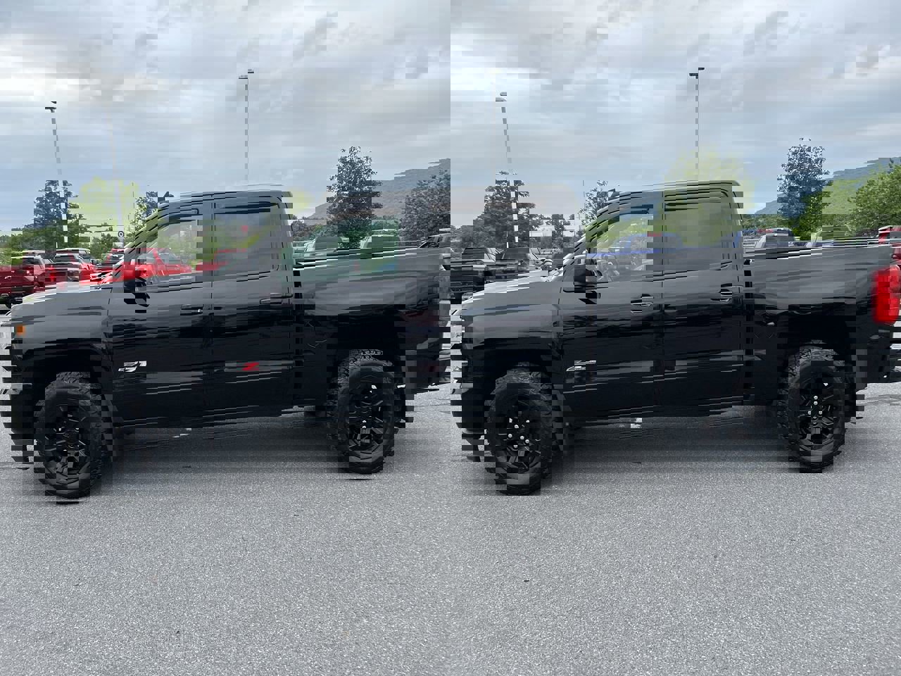 2017 Chevrolet Silverado 1500 LTZ photo 4