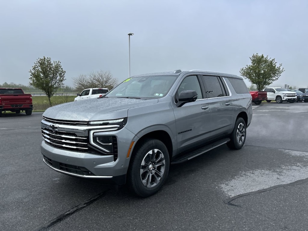 New 2026 Chevrolet Suburban LT SUV