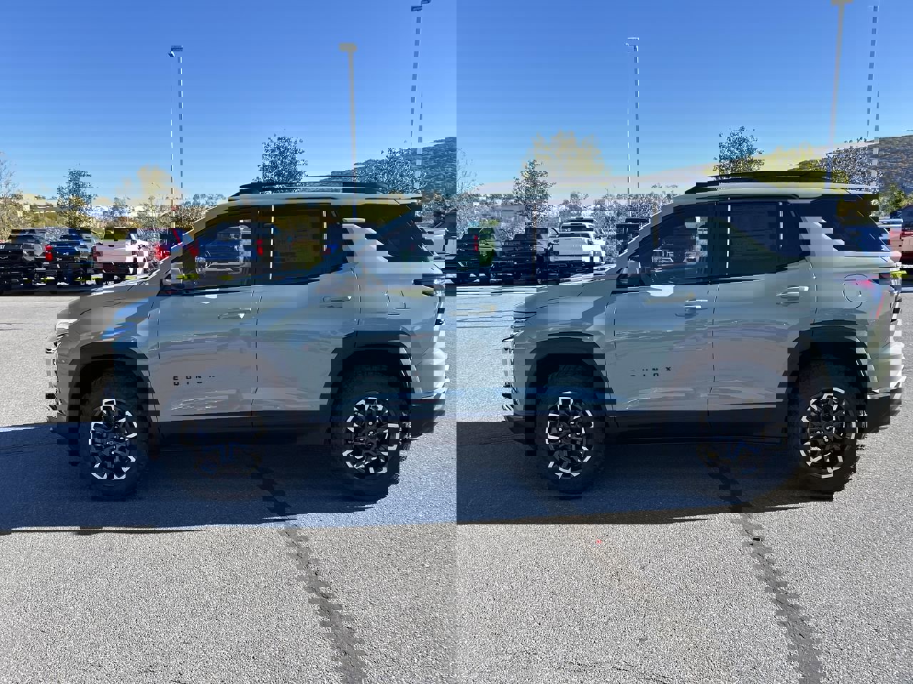 2026 Chevrolet Equinox ACTIV photo 4