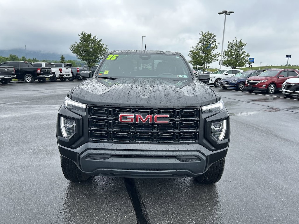 Used 2025 GMC Canyon Elevation Truck Crew Cab