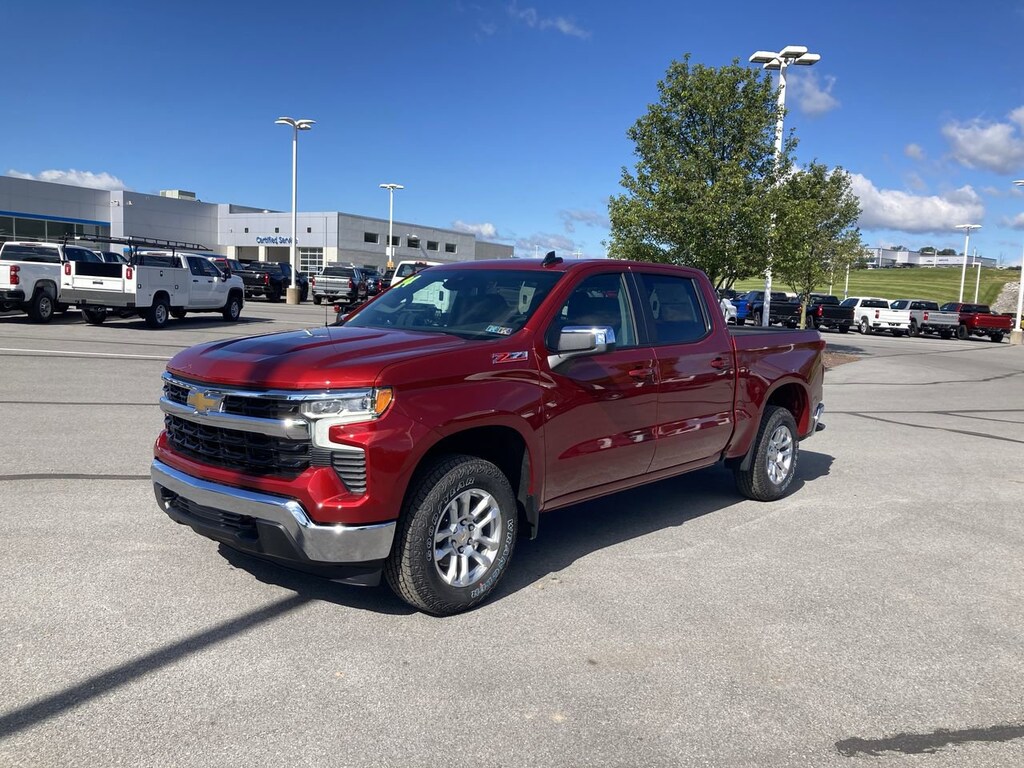 Used 2024 Chevrolet Silverado 1500 LT w/1LT Truck Crew Cab