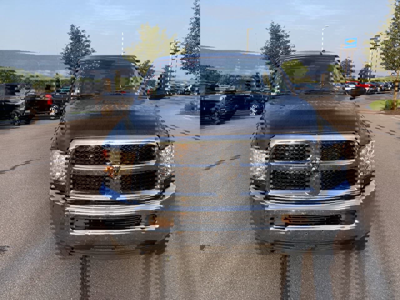 2017 Ram 2500 Tradesman photo 2