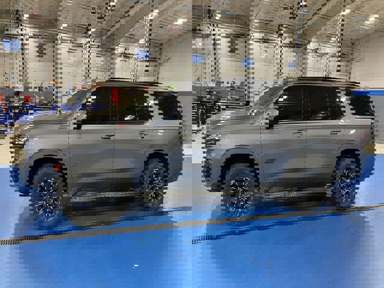 2021 Chevrolet Tahoe Z71 photo 2