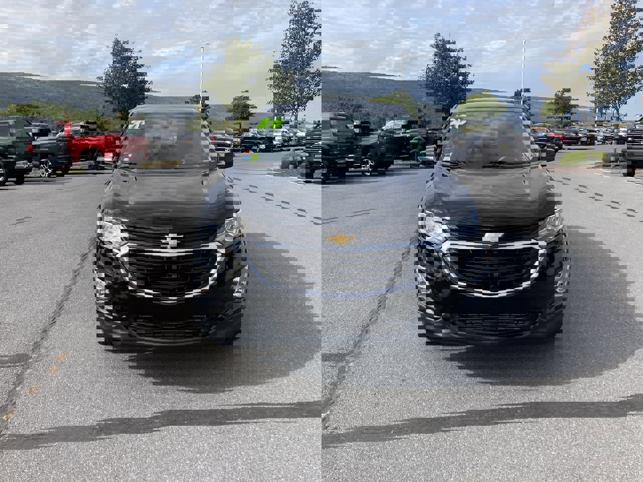 2020 Chevrolet Equinox LT photo 2