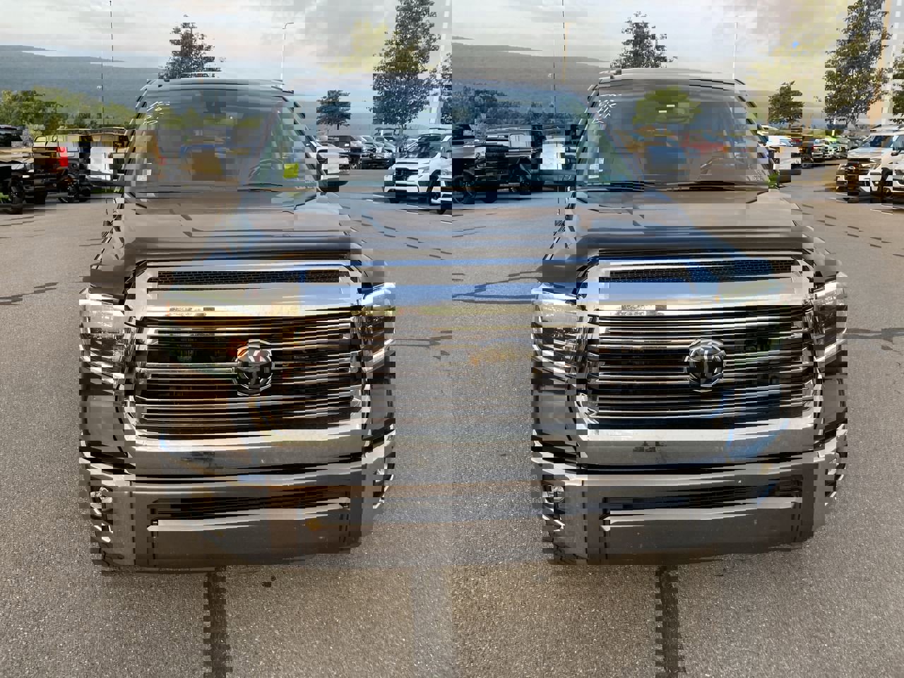 2019 Toyota Tundra SR5 CrewMax photo 2