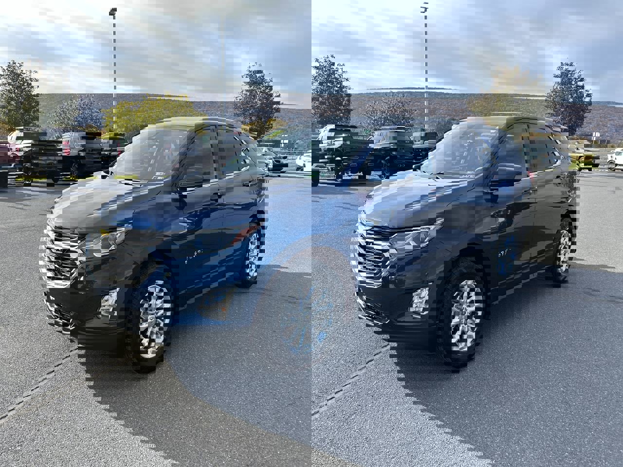 2020 Chevrolet Equinox LT photo 3