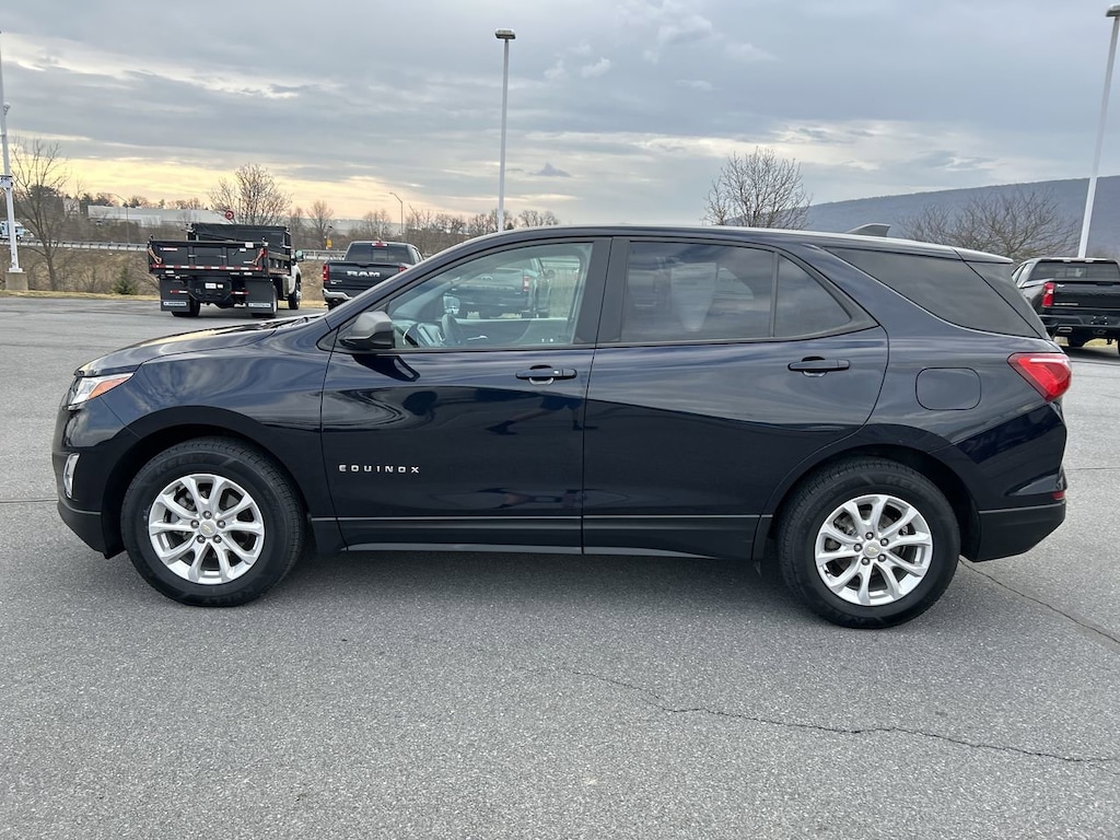 Used 2021 Chevrolet Equinox LS w/1LS SUV