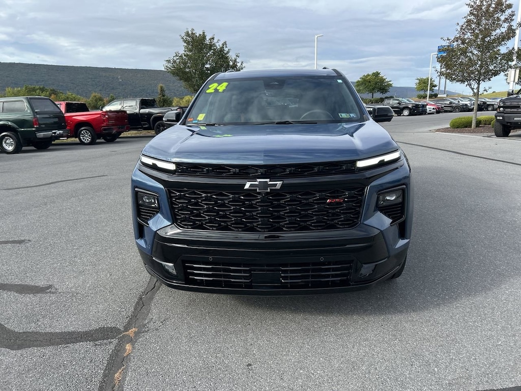 Used 2024 Chevrolet Traverse RS SUV