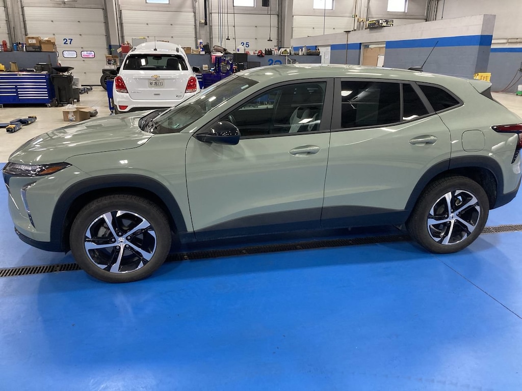 Used 2024 Chevrolet Trax 1RS SUV