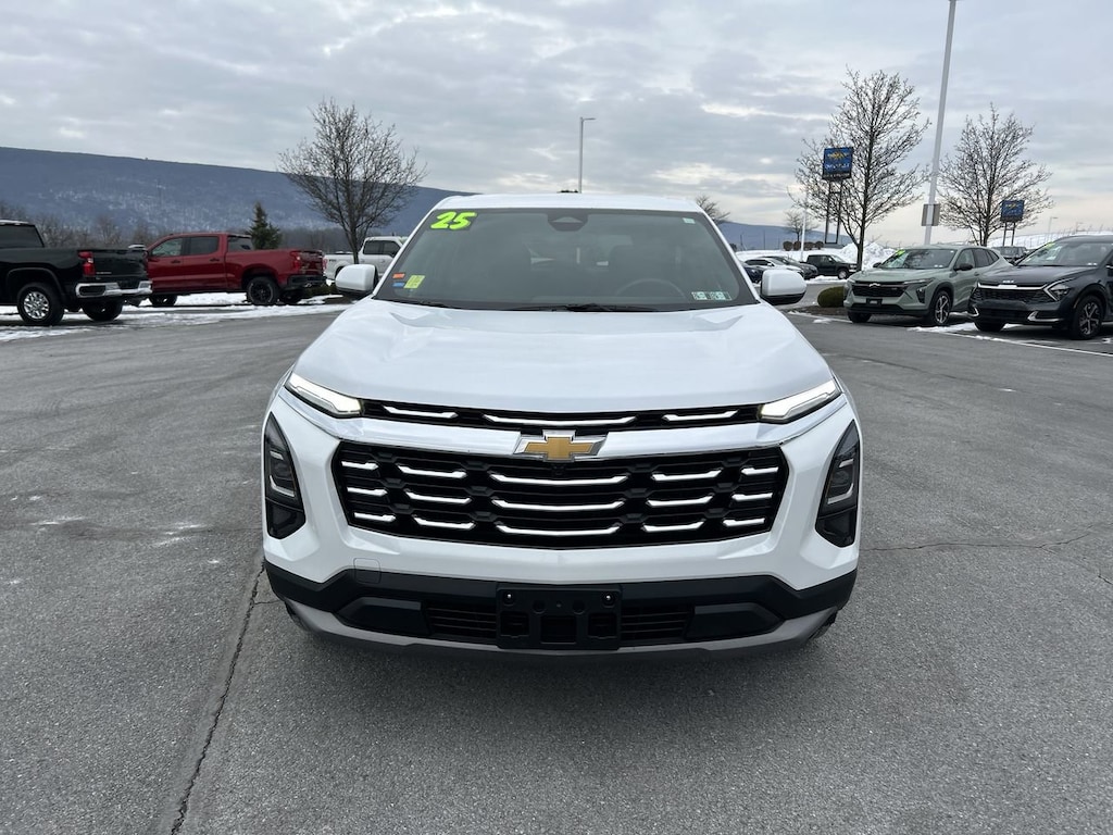 Used 2025 Chevrolet Equinox LT SUV