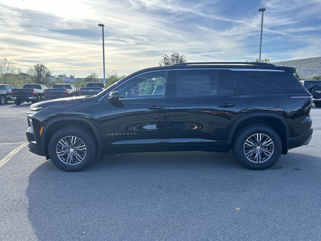 New 2026 Chevrolet Traverse AWD LT SUV