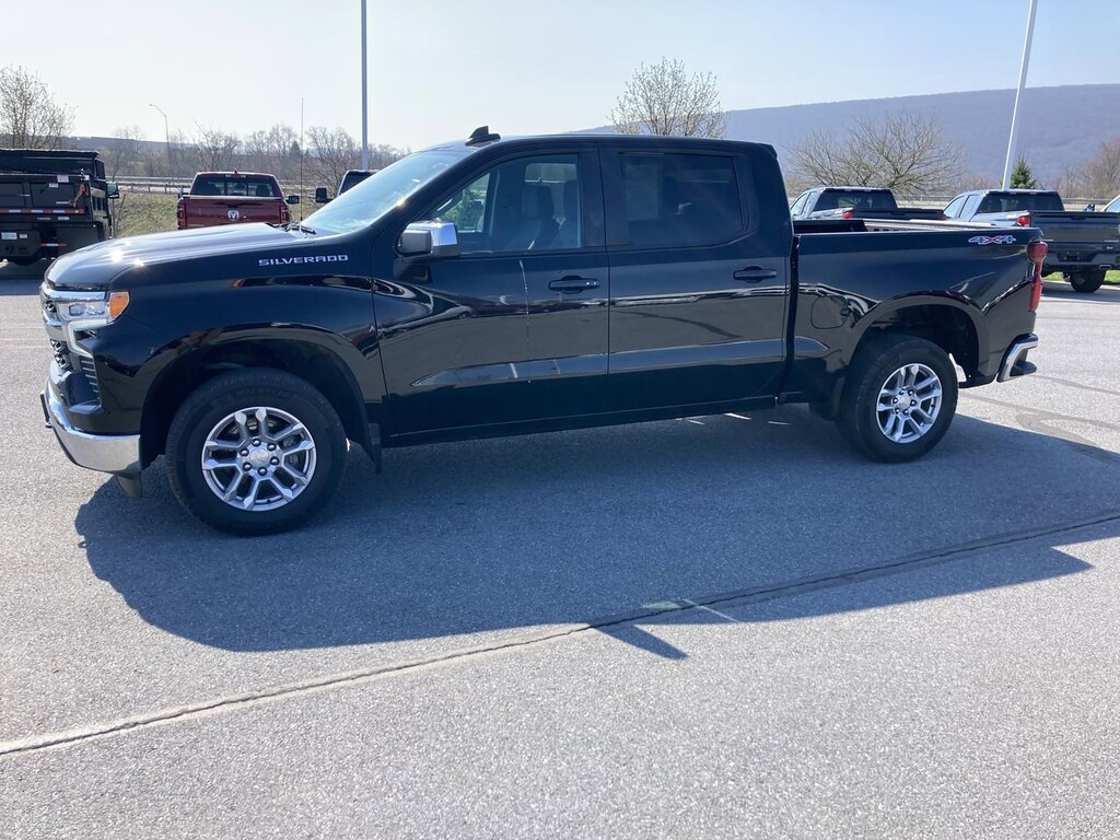Used 2023 Chevrolet Silverado 1500 LT Truck Crew Cab