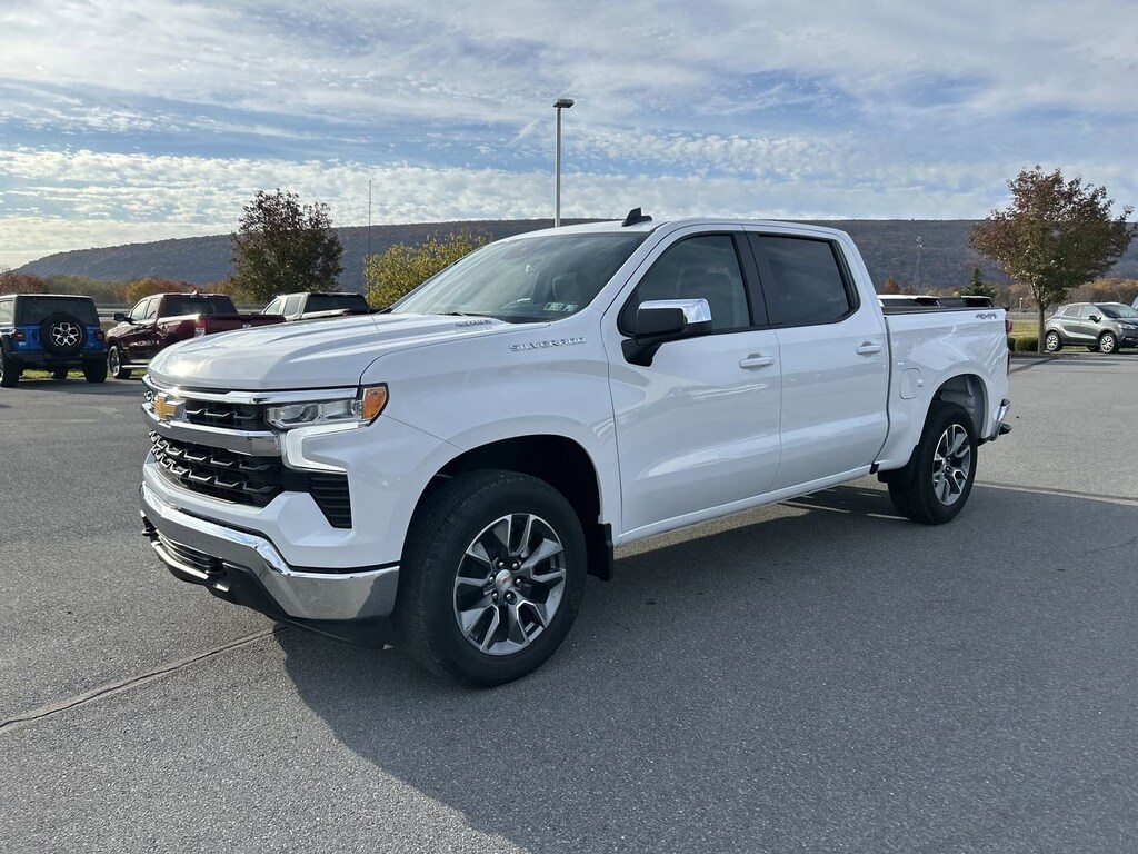 New 2026 Chevrolet Silverado 1500 LT Truck Crew Cab