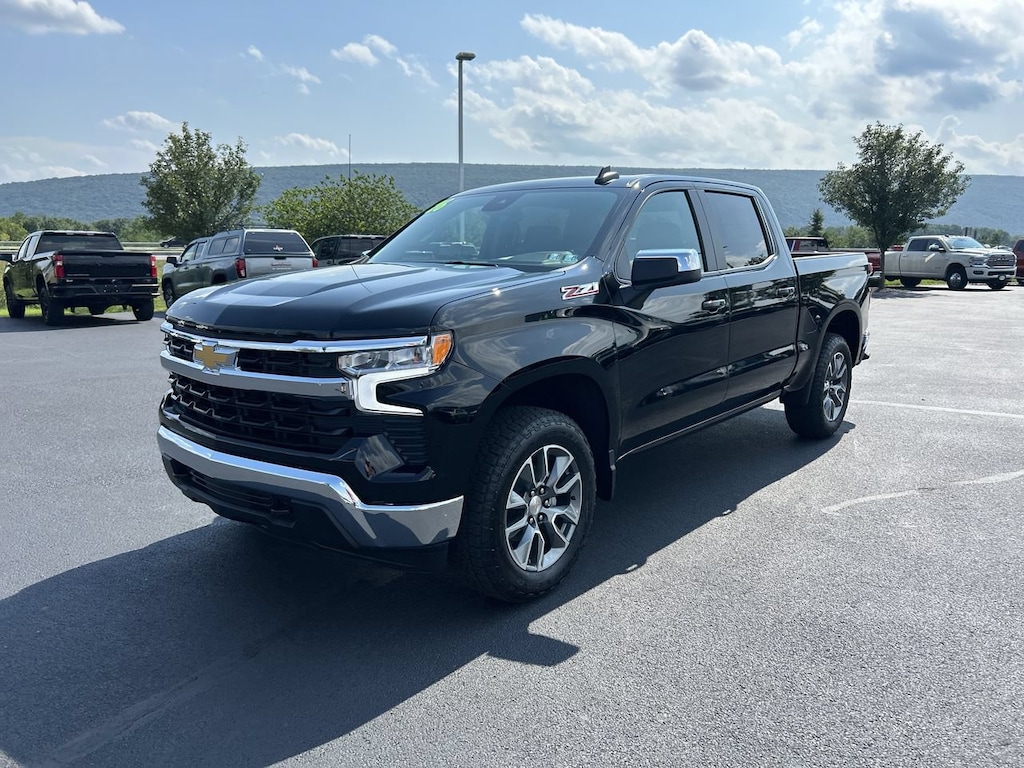 New 2026 Chevrolet Silverado 1500 LT Truck Crew Cab