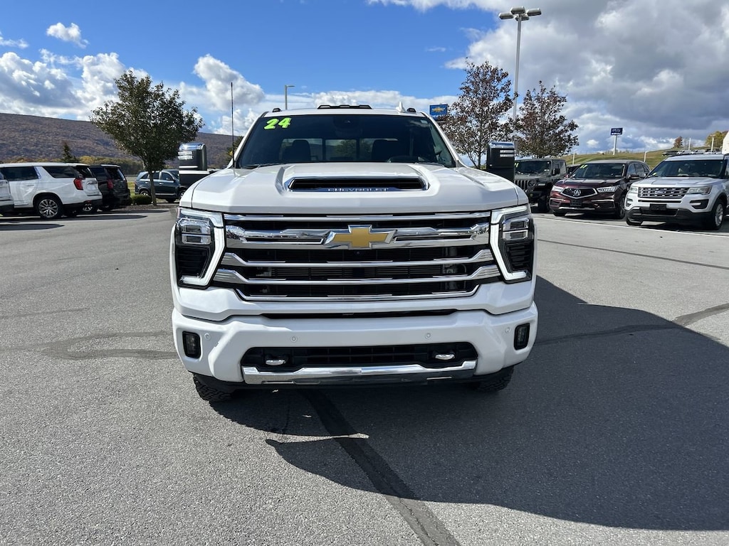 Used 2024 Chevrolet Silverado 3500 HD High Country Truck Crew Cab