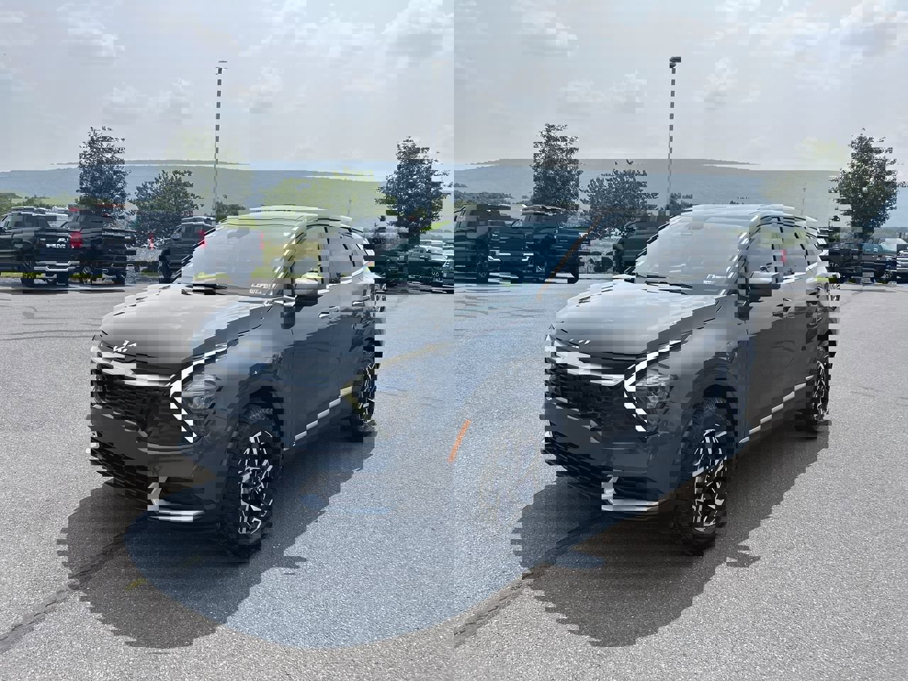 2023 Kia Sportage LX photo 3